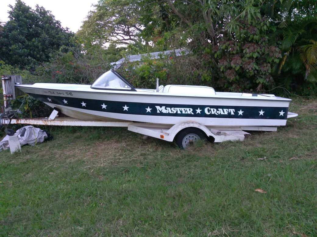 Master Craft ski boat