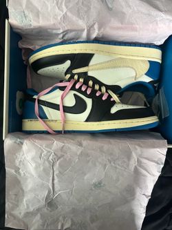 Travis Scott low “fragments” size 8.5