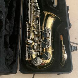 Saxofón 