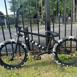 Professional Bmx Bike  ( Cult Gateway)