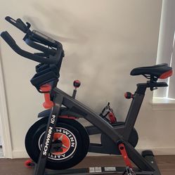 Schwinn IC4 Exercise Bike