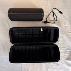Sony SRS-XB32 Extra Bass Bluetooth Speaker + Hard Case