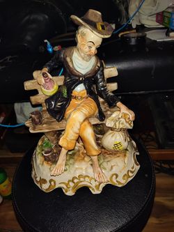 Tramp on a bench mint condition