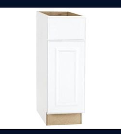 Kitchen Cabinet White Hampton bay