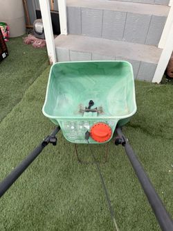 Scott’s turf builder