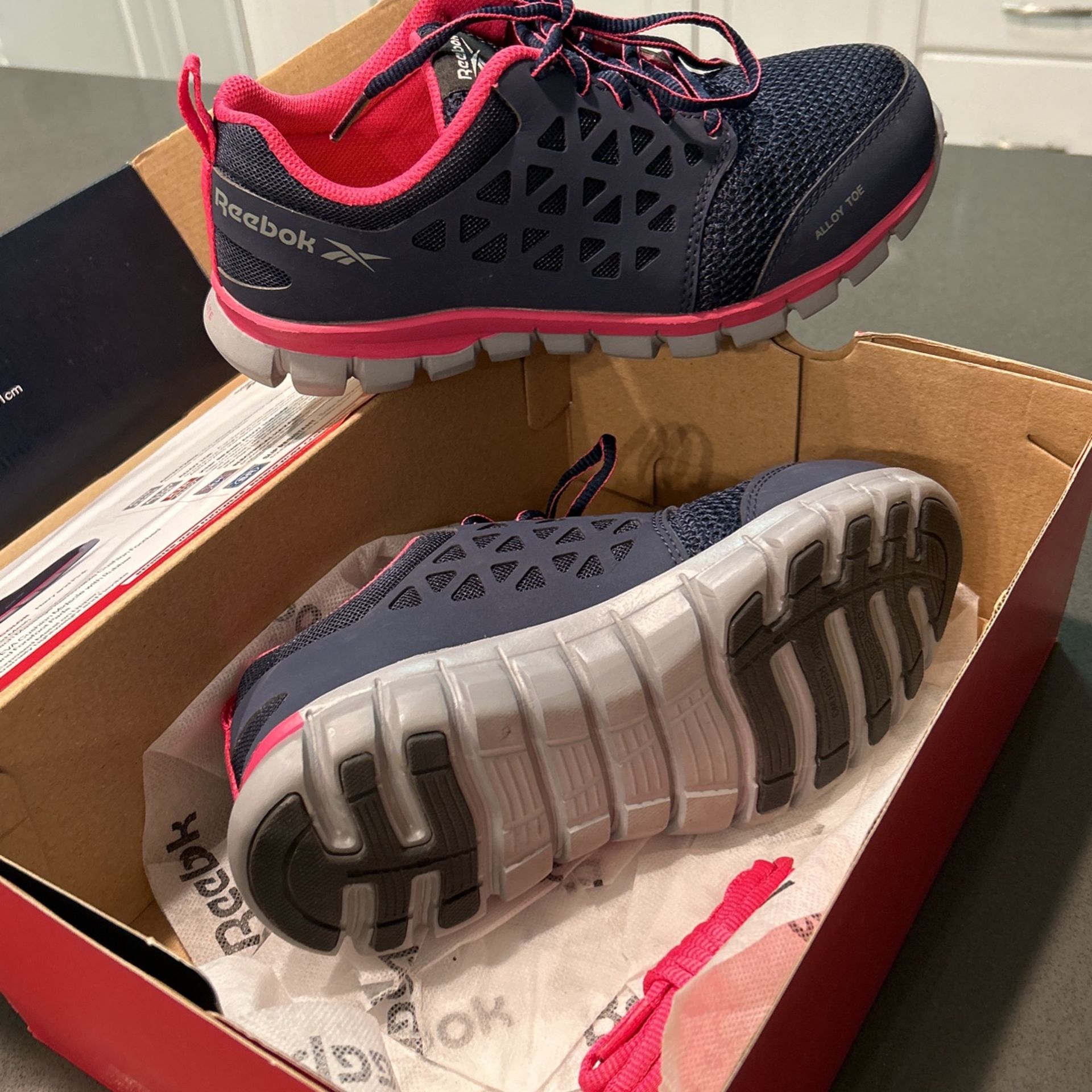 New Reebok Alloy Toe- For Work - Women 