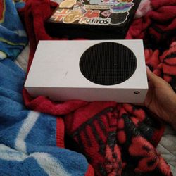 Xbox Series S And Ps4