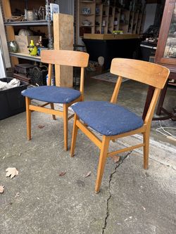Pear, vintage danish, mid-century, modern dining chairs for restoratio
