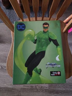 Green Lanturn Figurine