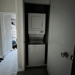 Wash And Dryer 
