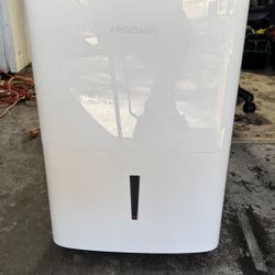 [i Spent $329•ill take $60]Frigidaire•50 Pint•Dehumidifier•with Pump 