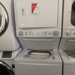 Combo Frigidaire Washer And Gas Dryer ( Brand New)