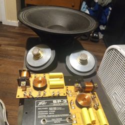 Pa Gear, 15 Inch Yorkville Woofer, 2 JBL Compression Drivers, 2 2way Eminence Crossover, 1 Peavey Speakers 3 Crossover 200 Bucks Cash