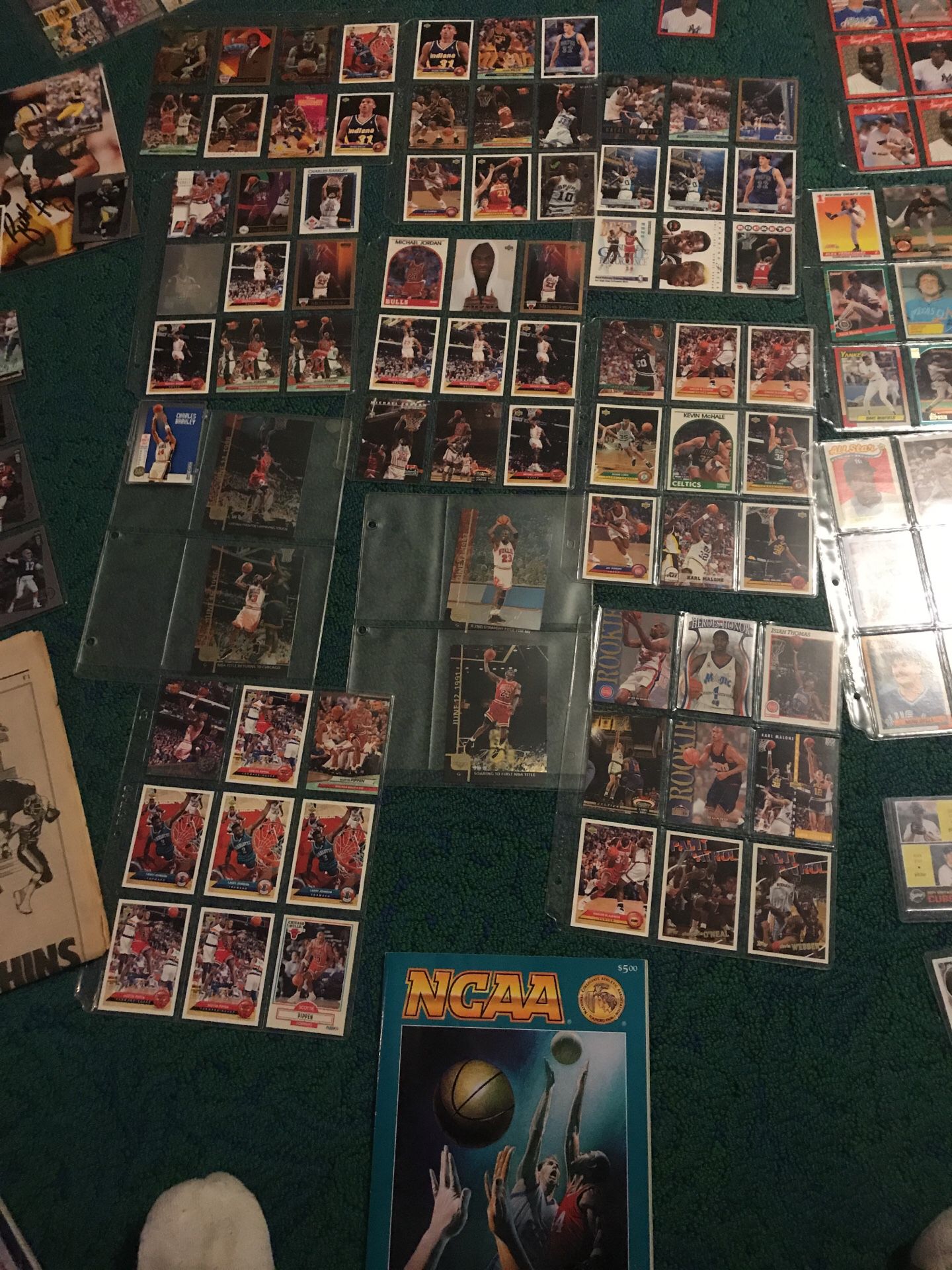 Basketball cards and Memorabillia