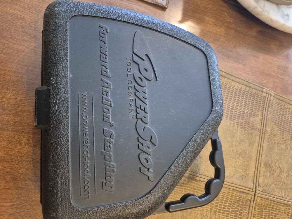 Arrow power shot model 8000 stapler