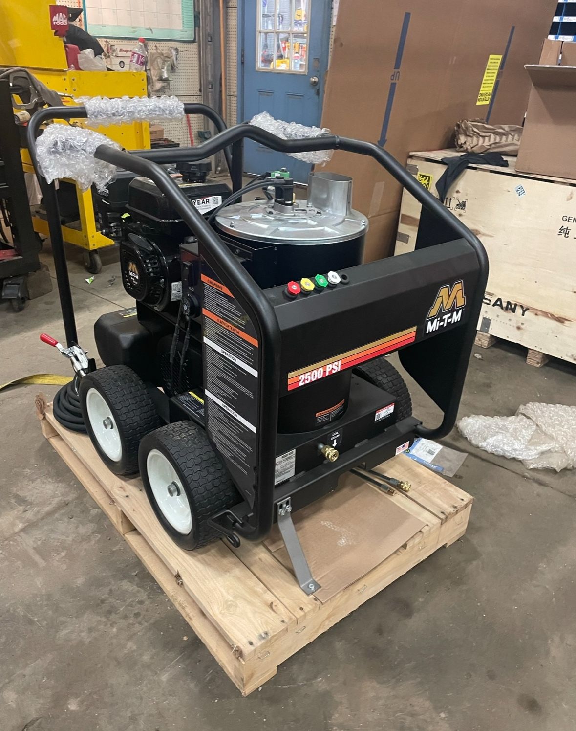 Mi-T-M 2500 Psi Hot Pressure Washer