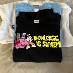 Supreme T-shirt