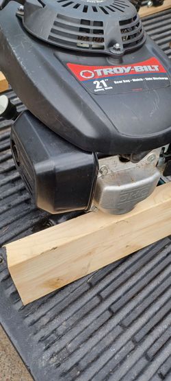 Honda 160CC engine. Came off of a Troy-Bilt lawn mower runs perfect