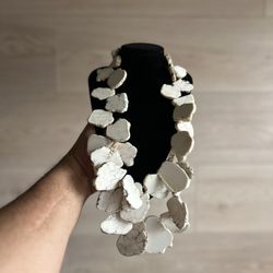 Howlite Slabs Ruffle Necklace