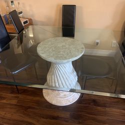 Dining Table and 4 chairs