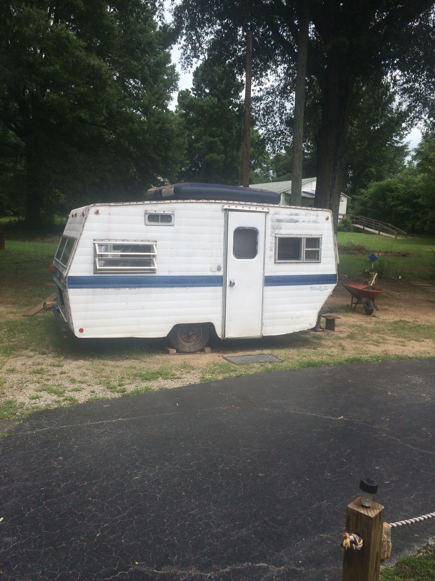 Vintage 1972 travel mate trailer camper 13ft tiny