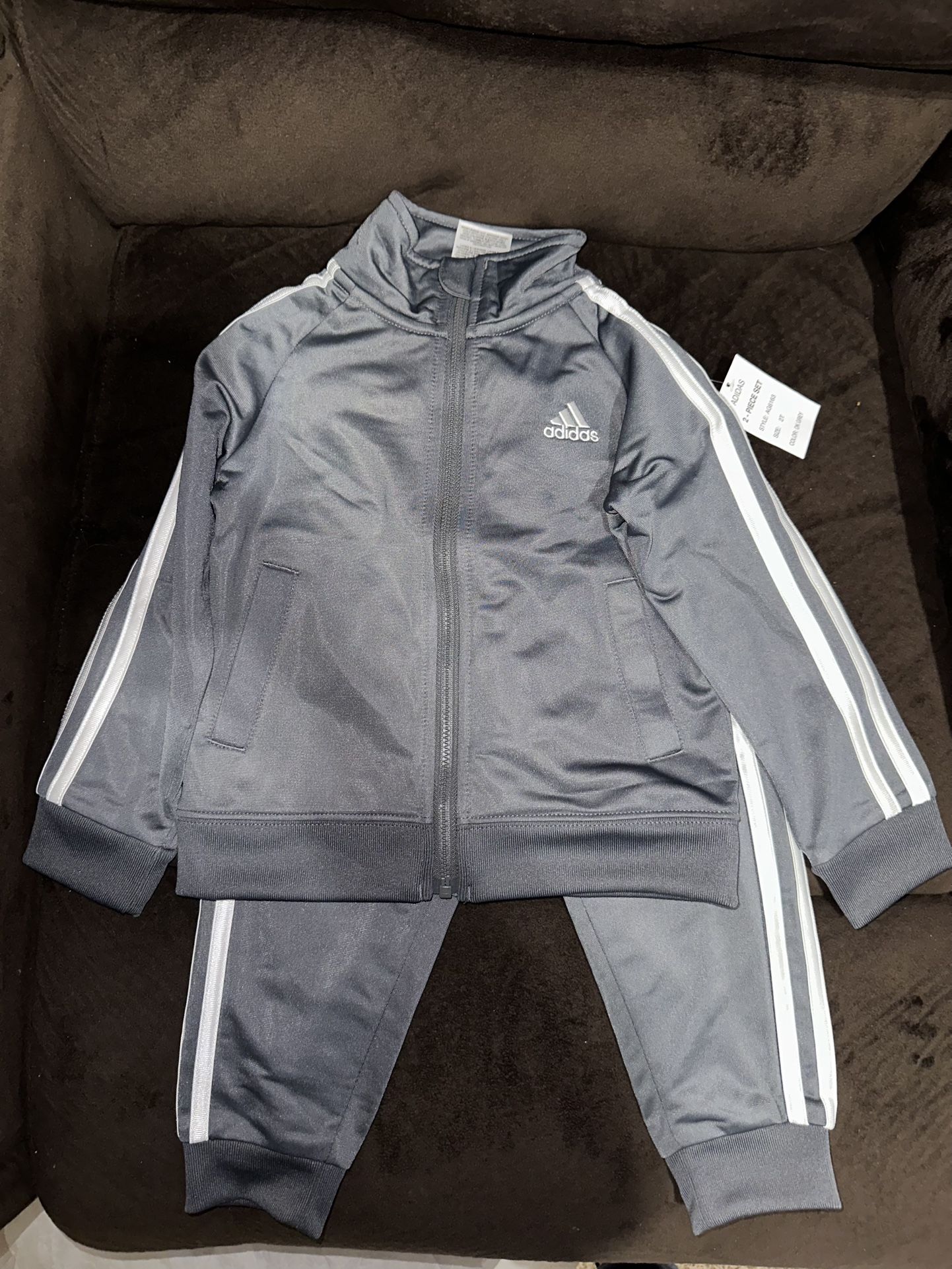 Adidas 2t
