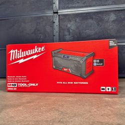 Milwaukee M18 Bluetooth Jobsite Radio (Tool Only) 