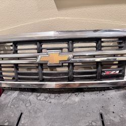 2014 To 2015 CHEVY SILVERADO Z71 GRILL