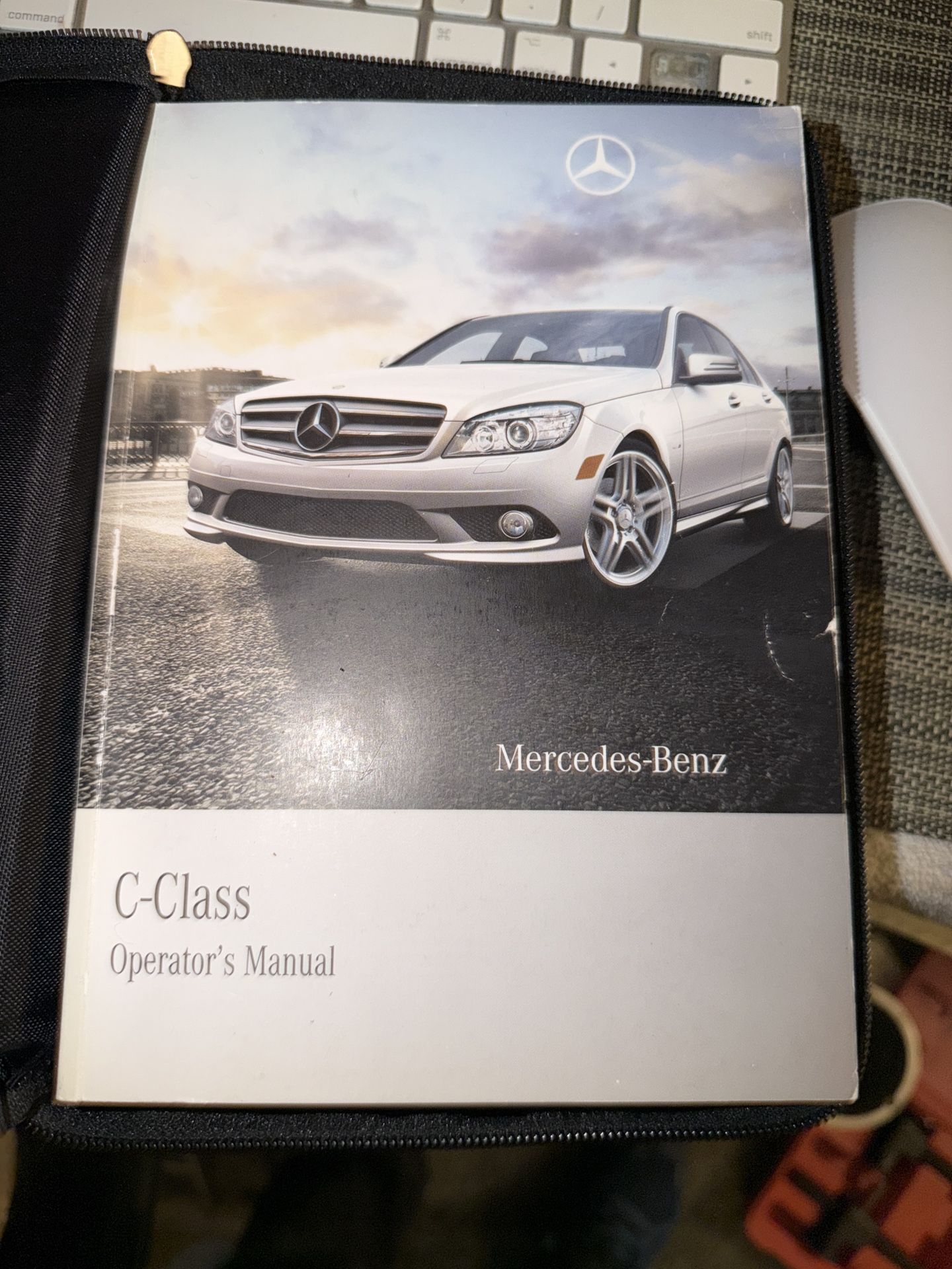 2009C-Class Operators Manual Book
