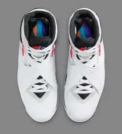 Air Jordan 8 Retro "Bugs Bunny" 5.5y  $180 NEW