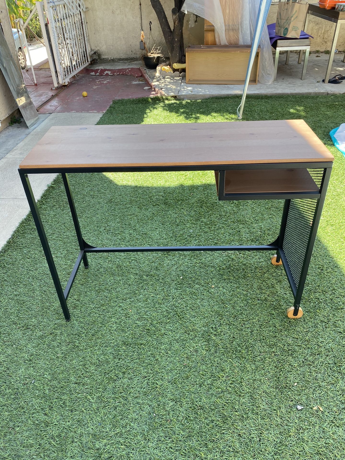 Small wooden desk- great condition