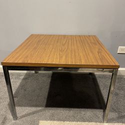 Mid Century Accent Table/ Side Table By Florence Knoll 