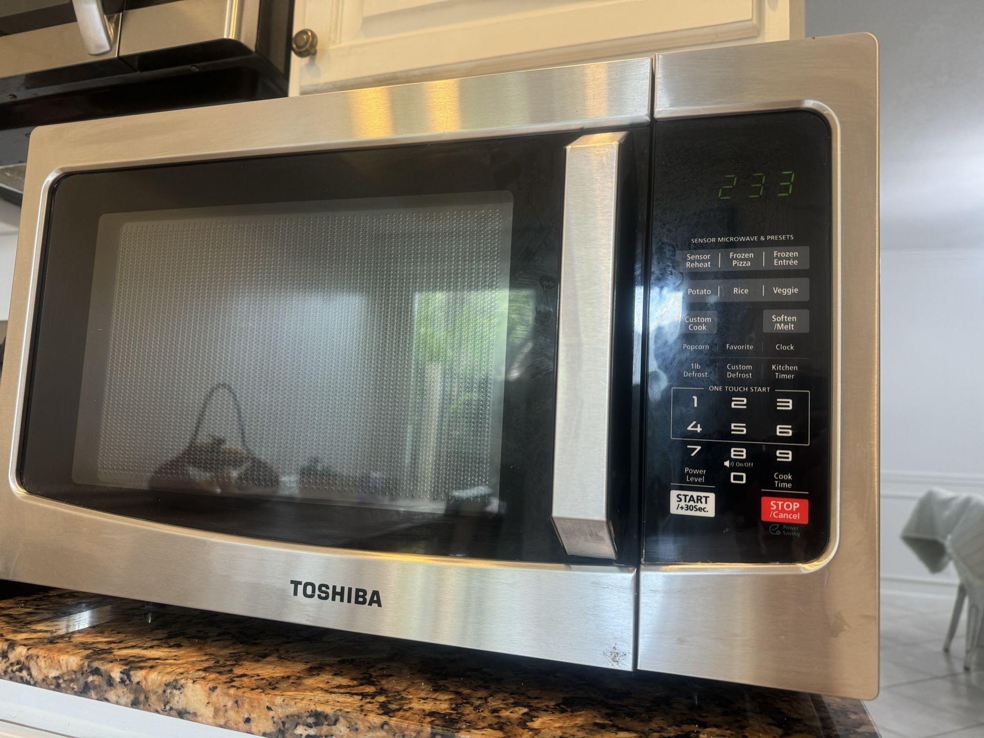 Microwave Oven Toshiba