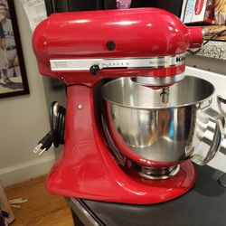 Kitchenaid Artisan Mixer with more attachments 
