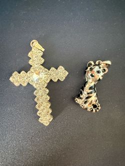 3 medals for necklace jewelry