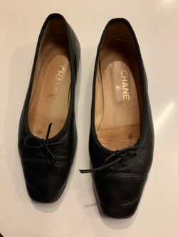 Chanel black ballerina shoes size 8