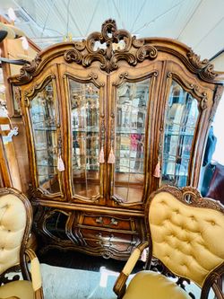 AICO By Michael Amini PALAIS ROYALE China Cabinet - NY