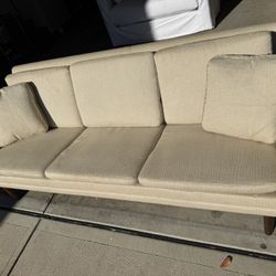 Mcm Vintage Delivery Available 