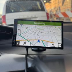 Garmin - DriveSmart 66 6" GPS with Built-In Bluetooth, Map Updates and Traffic Updates - Black