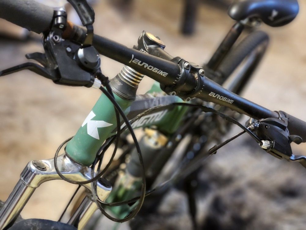 MOUNTAIN Bike 26inch 12SPEED KINGTTU G6 DISC BRAKE VERY GOOD TIRES