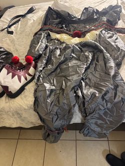 Costume