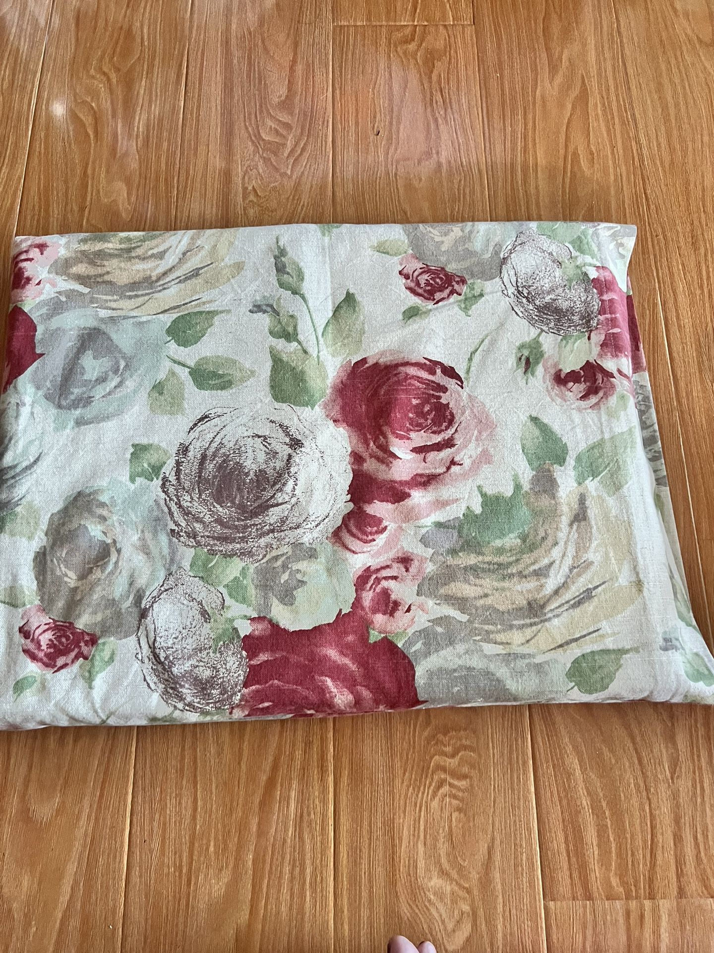 Handmade Beautiful Flower Pattern Fabric Seat Cushion by Styrofoam