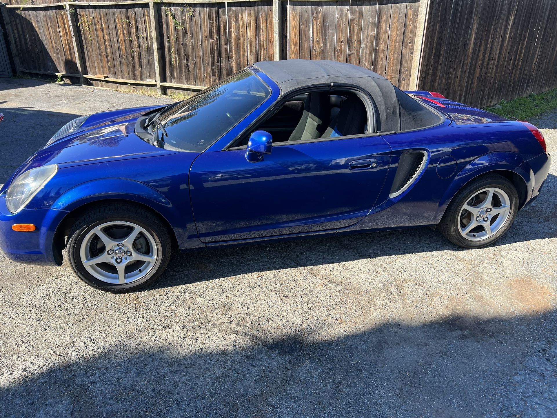 2002 Toyota MR2 Spyder