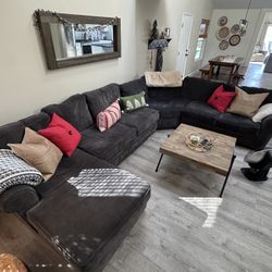 Living Spaces Sectional Sofa For Sale