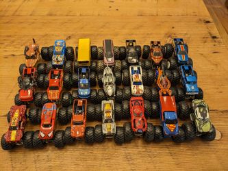 Lot of 21 Hot Wheels Monster Jam Trucks – Bigfoot, Spider-Man, Superman & More