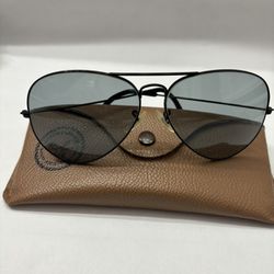 VINTAGE B&L RAY-BAN 140 Black UV Aviator Sunglasses 62[]14 With Original Case