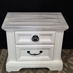 2 Drawer Nightstand