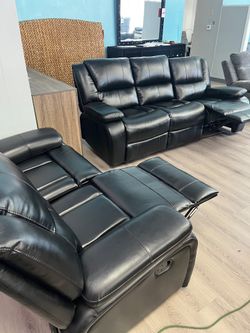 New recliner sofa and loveseat on sale now