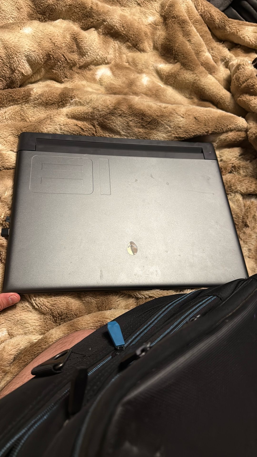 Alienware M18 R2 2k Flat.