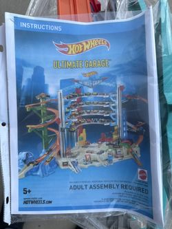 Hot Wheels City Ultimate Garage “Shark Attack” - Complete but no box